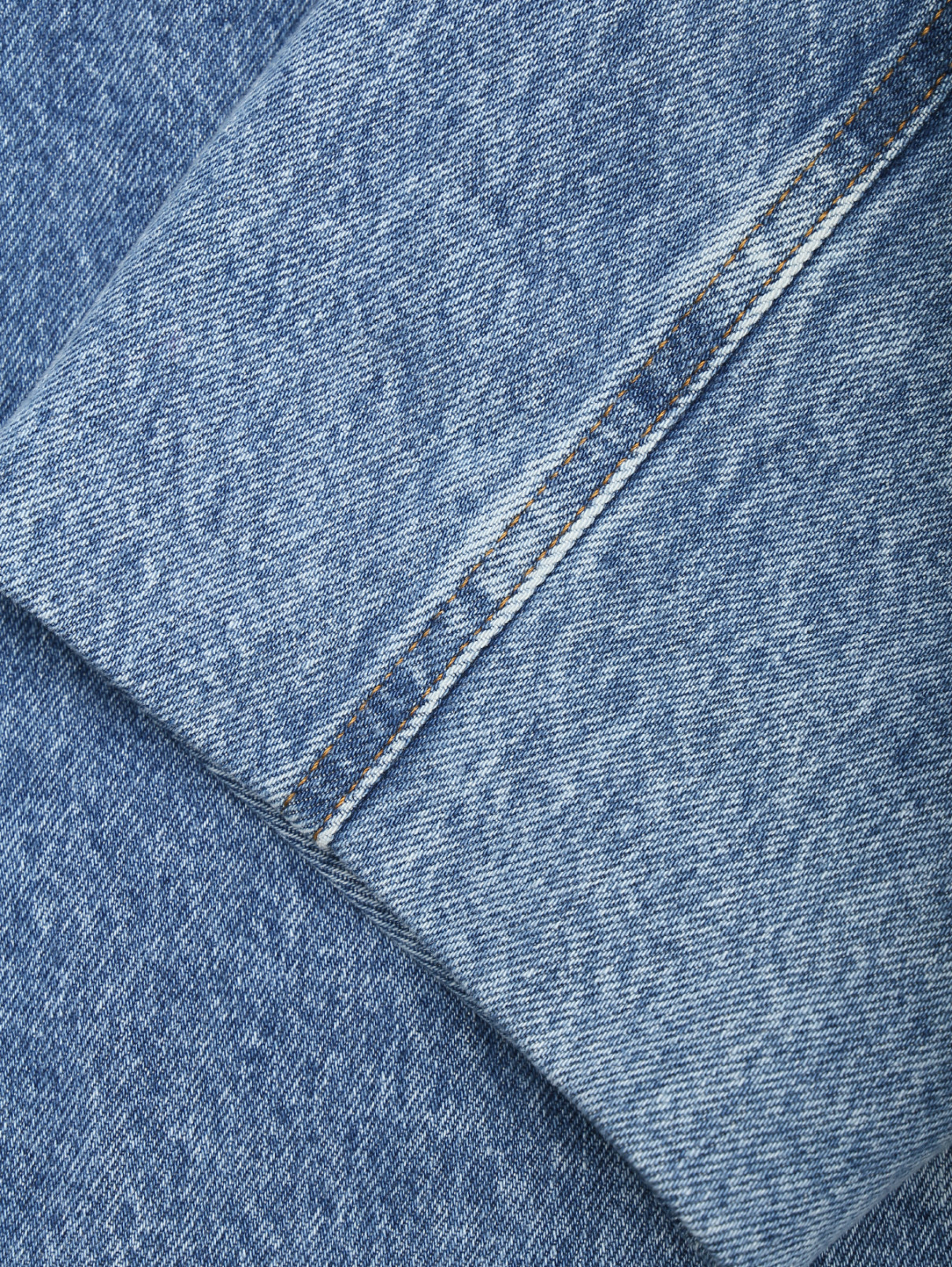 Джинсовое пальто из хлопка на контрастной подкладе Balenciaga  –  Деталь1  – Цвет:  Синий
