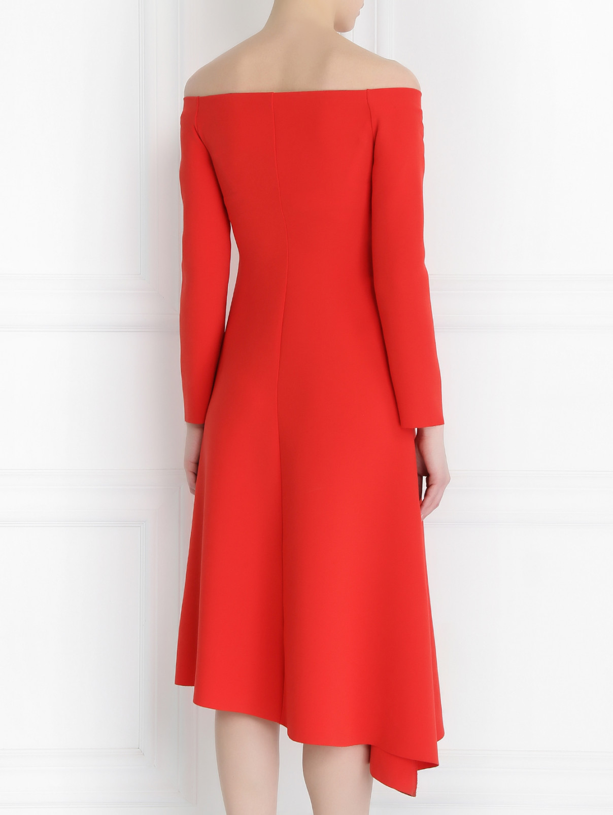 Платье свободного кроя с открытыми плечами Edition10  –  Модель Верх-Низ1  – Цвет:  Красный