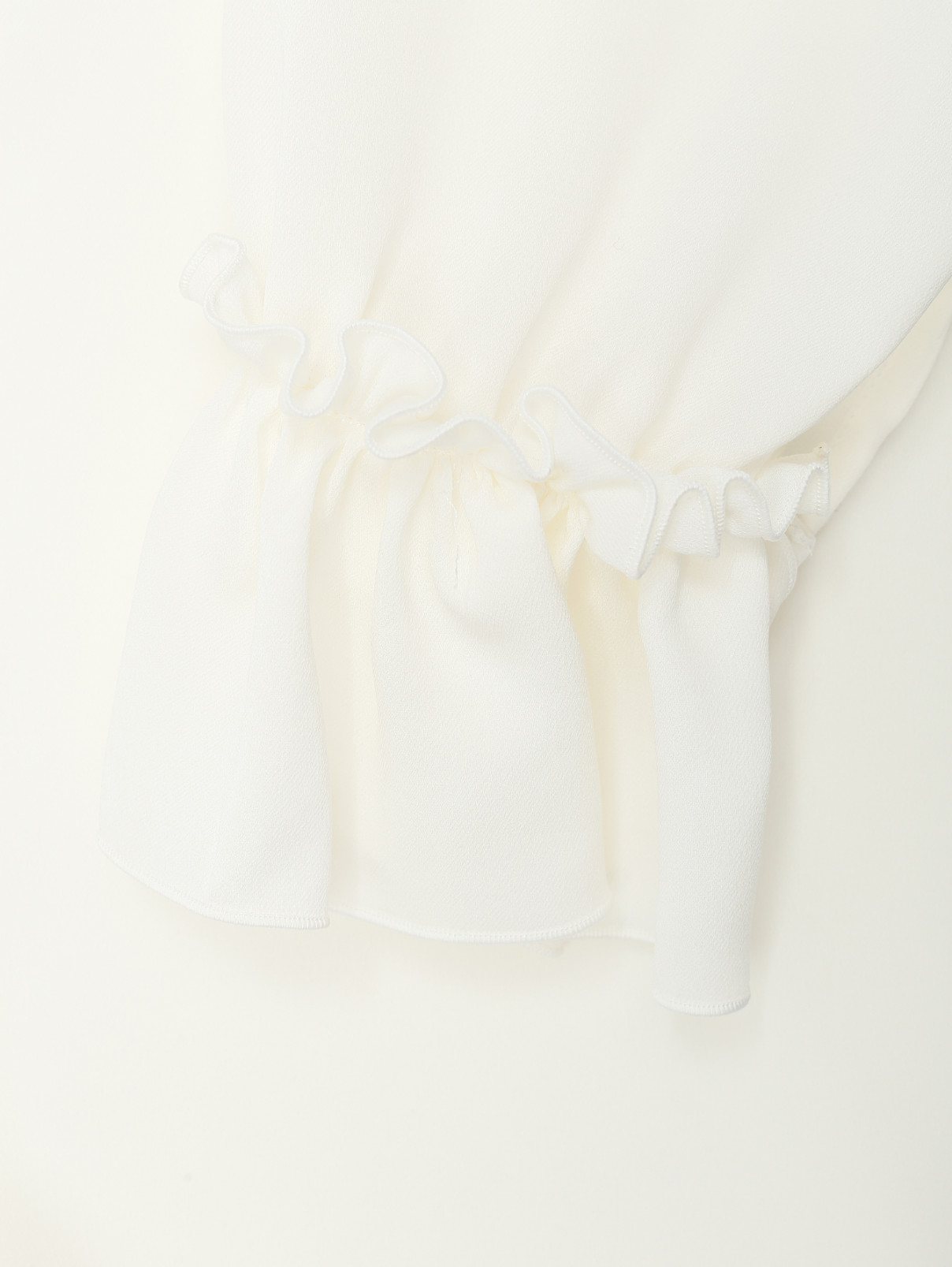 Блуза из шелка с v образным вырезом и драпировками на рукавах Max Mara  –  Деталь1  – Цвет:  Белый